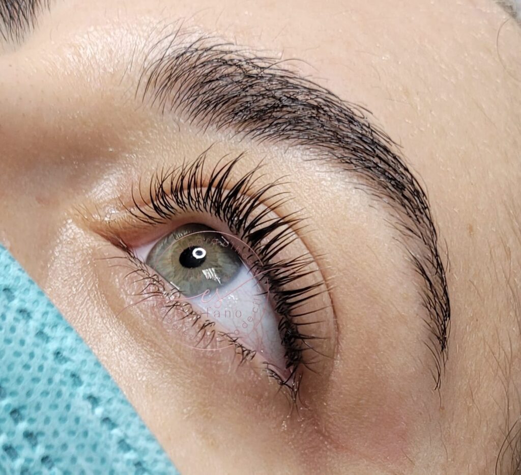 Lash Lifting